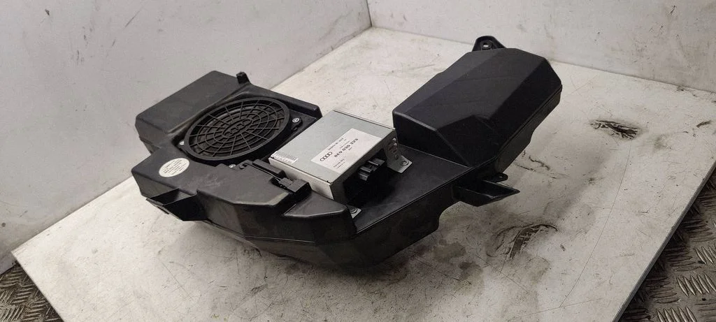 Subwoofer speaker 8E903538203S