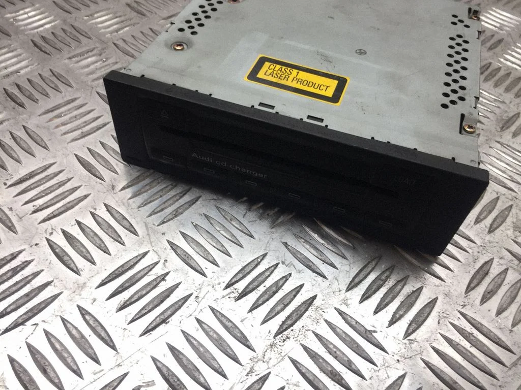 CD/DVD changer AUZ5ZAA7027614