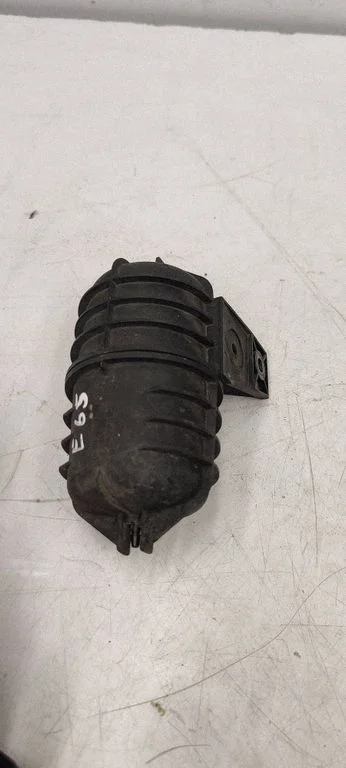 Vakuuma gaisa tvertne 2247620