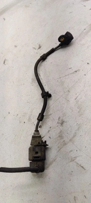 Crankshaft position sensor 9805940