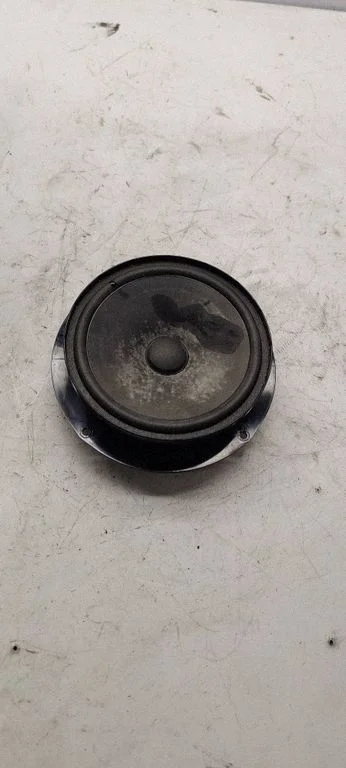 Rear door speaker 1KM035454B
