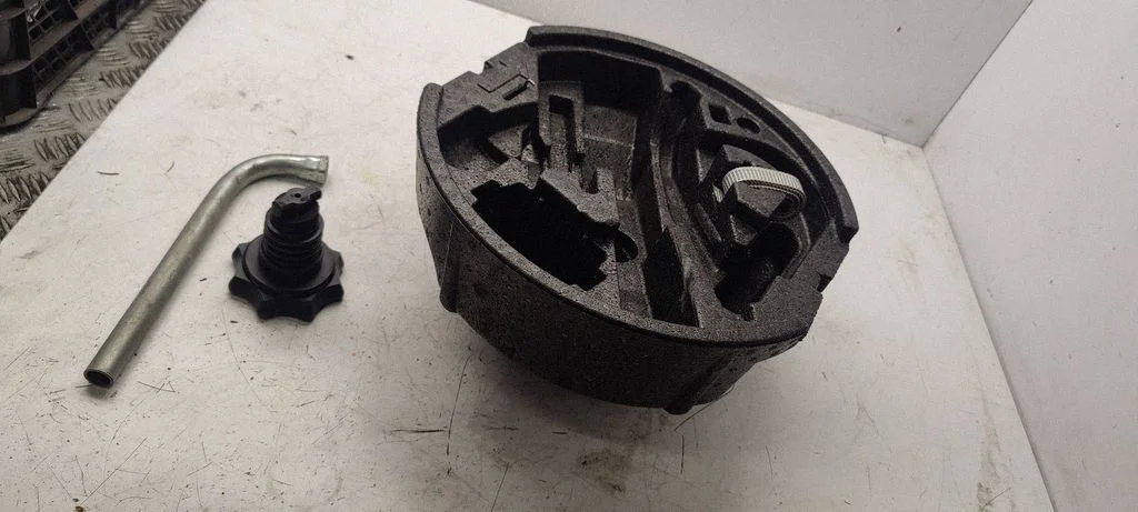 Tool box 1z0012115B