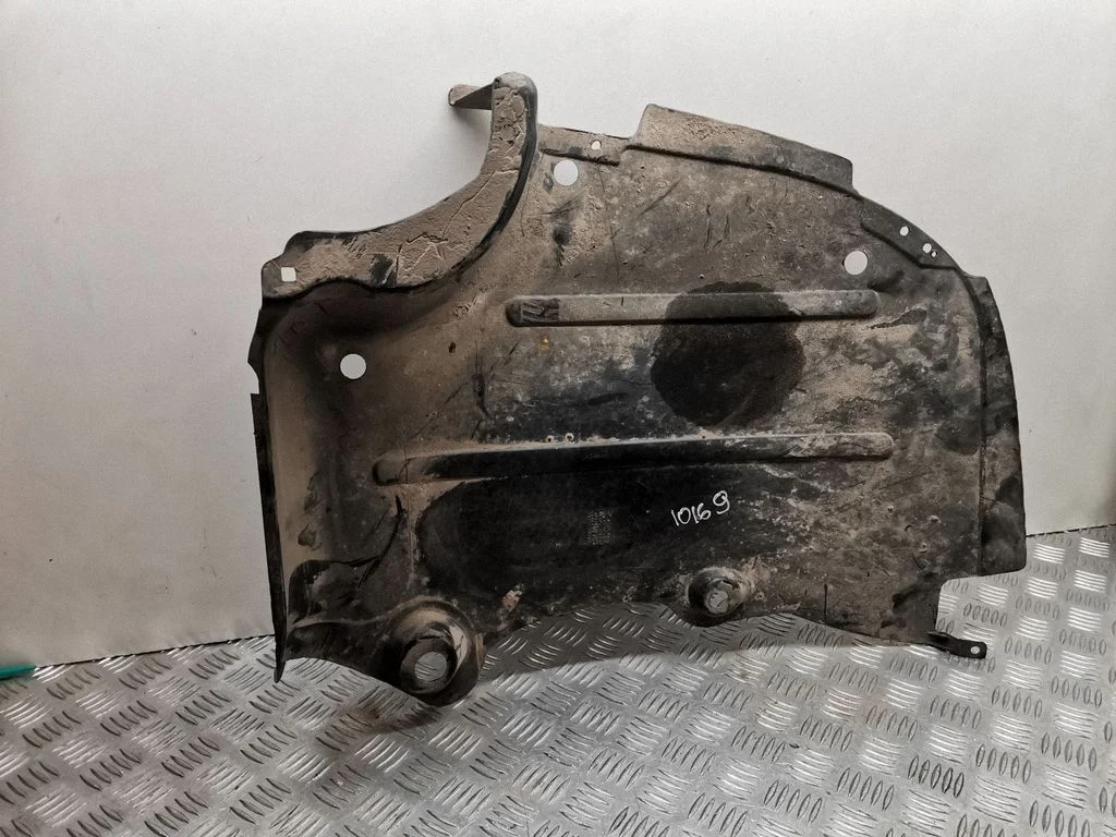 Osłona podwozia pod bagażnikiem – Audi A4 S4 B7 8E 8H (2005-2008)