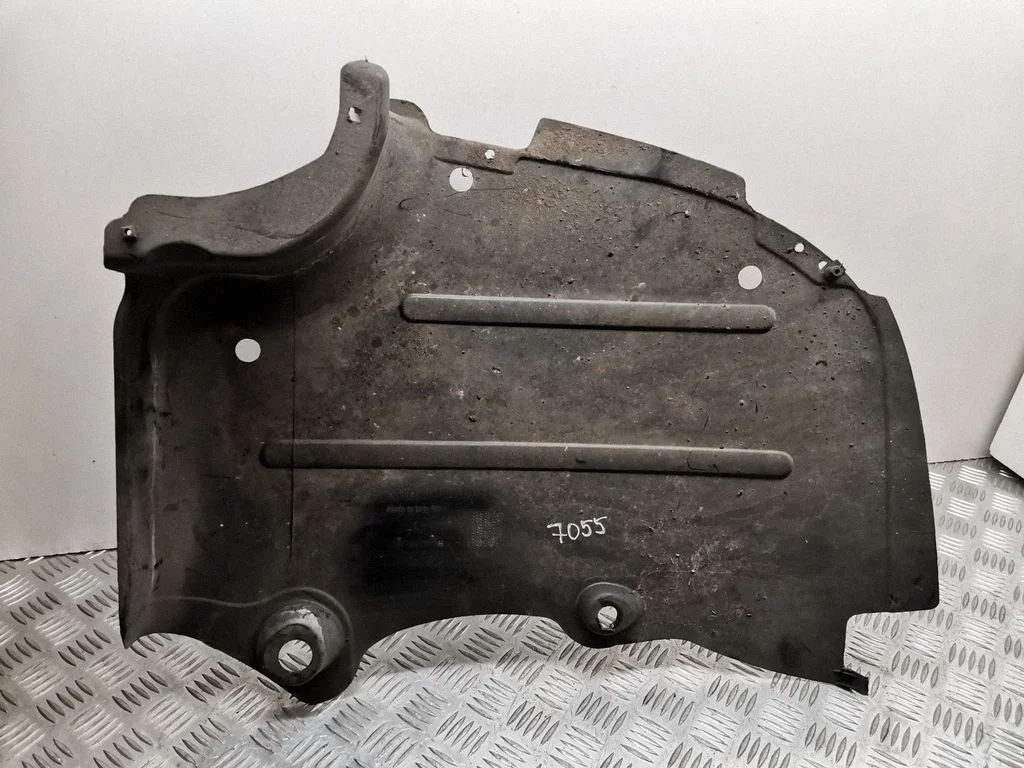 Osłona podwozia pod bagażnikiem – Audi A4 S4 B7 8E 8H (2005-2008)