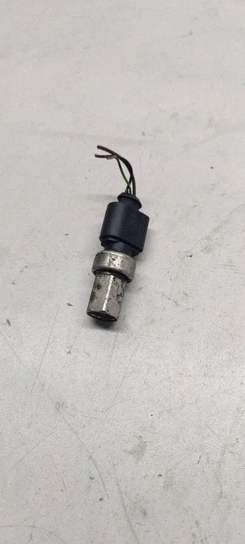 Air conditioning (A/C) pressure sensor 1j0973703