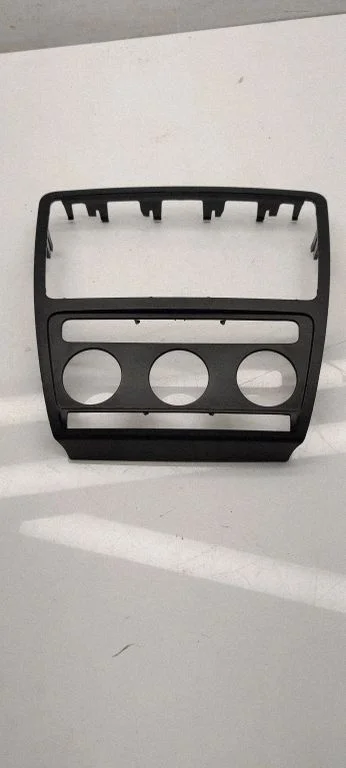Climate control/heater control trim – Skoda Octavia Mk2 (1Z) (2004-2013)