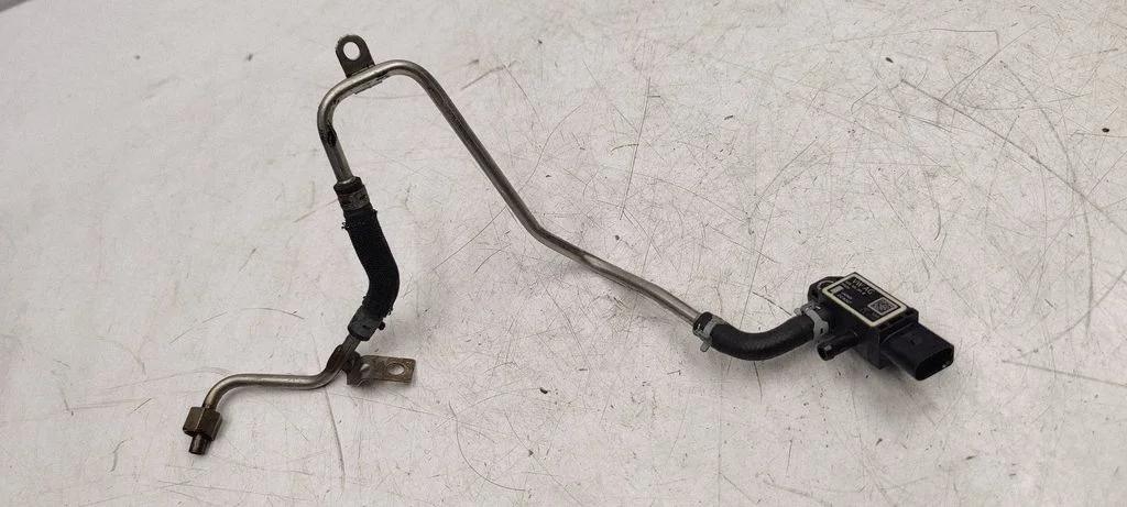 Exhaust gas pressure sensor 03N906051B