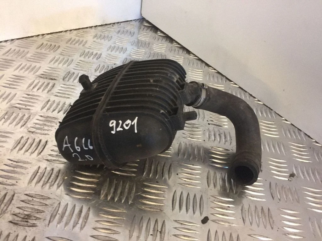 Intake resonator 8E0129955F