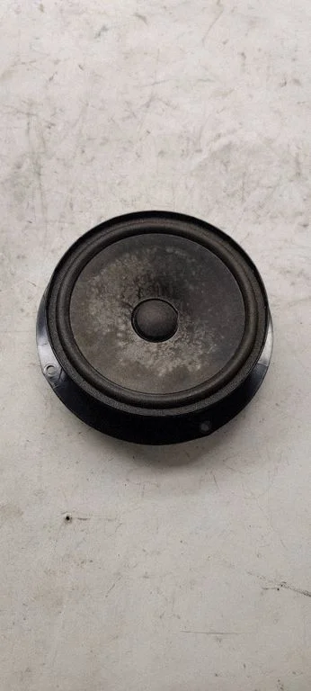 Rear door speaker 1KM035454B