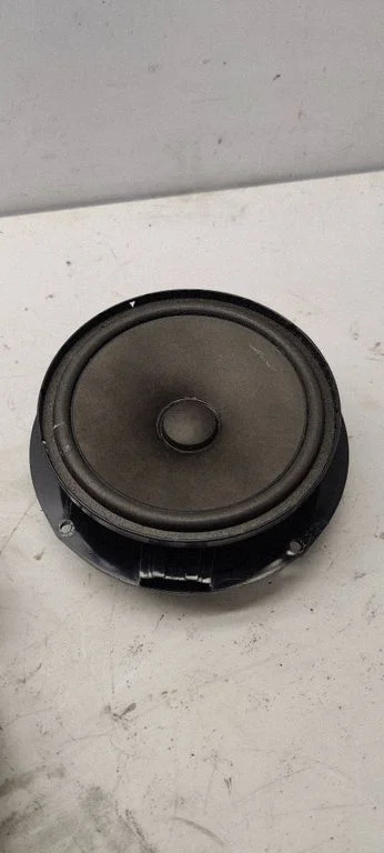 Rear door speaker – Volkswagen Golf Plus (2005-2013)