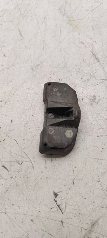 Tire pressure sensor 4F0907275B
