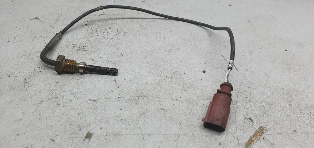 Exhaust gas temperature sensor 03G906088K
