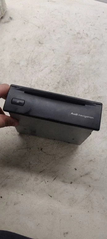 Navigation unit CD/DVD player – Audi A3 S3 8P (2003-2012)