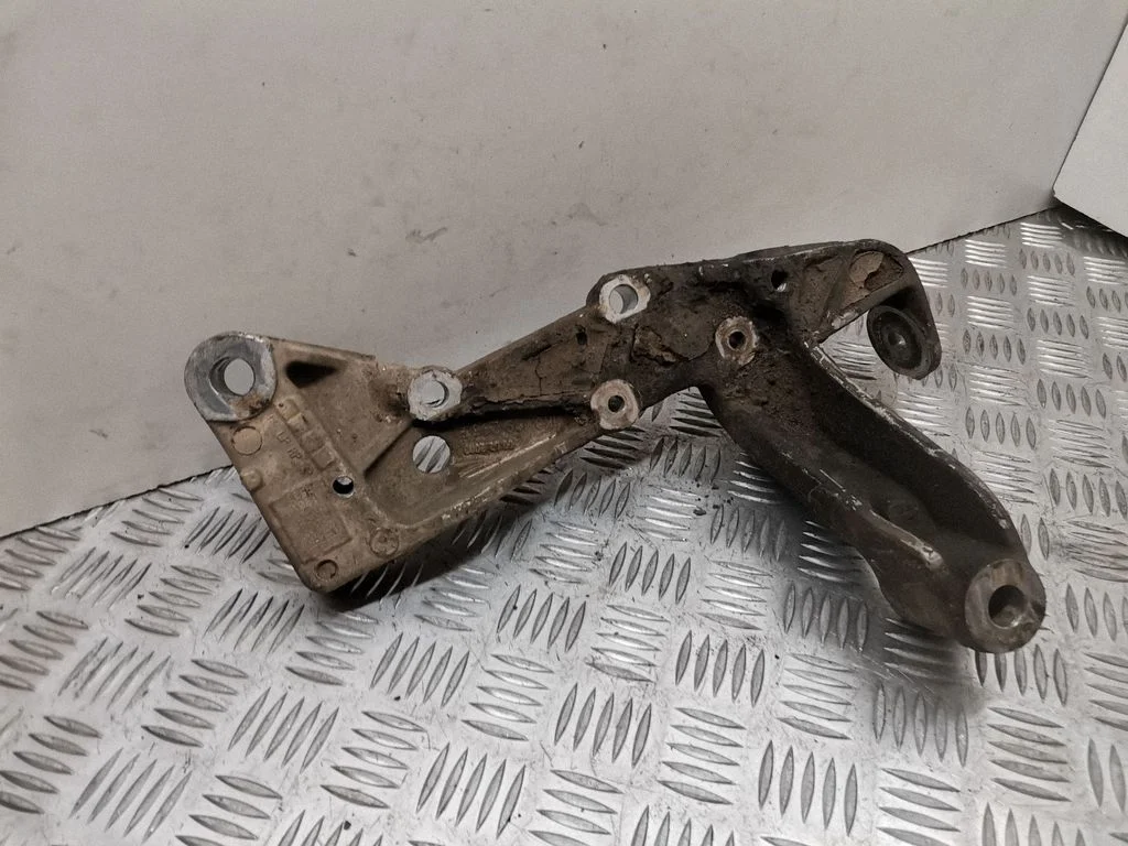Other front suspension part 1K0199296F