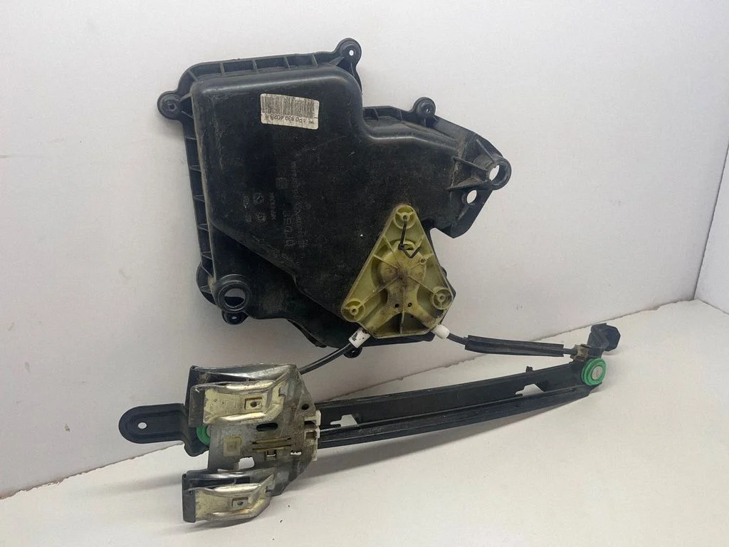 Tagaukse elektriline aknatõstuk mootoriga – Seat Leon (1P) (2005-2012)