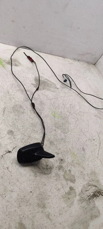 Aerial GPS antenna 8E9035503N
