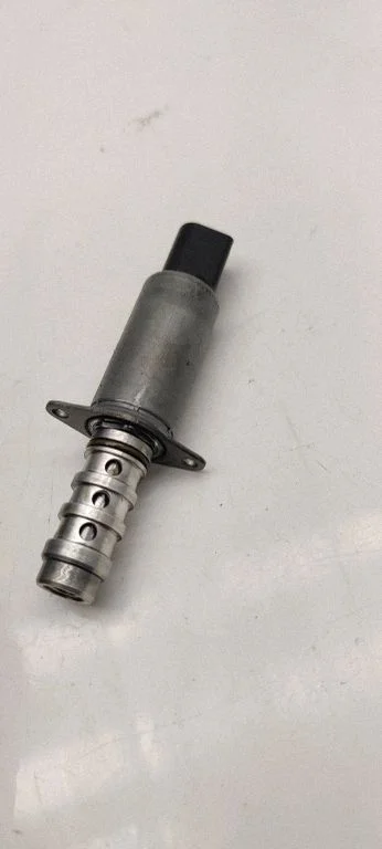 Camshaft vanos timing valve 03H906455