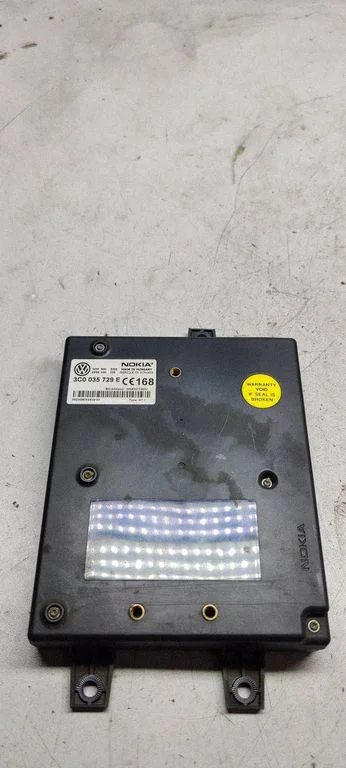 Phone control unit/module – Volkswagen Passat B6 (2005-2010)