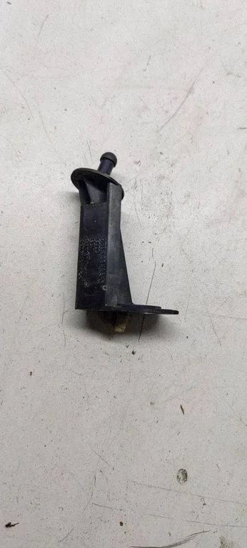 Air filter cleaner box bracket assembly – Audi A6 Allroad C6 (2006-2011)