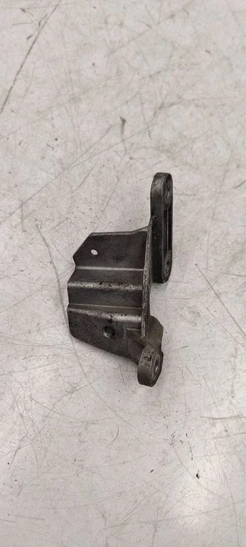 Gear shift cable bracket – Audi A4 S4 B7 8E 8H (2005-2008)