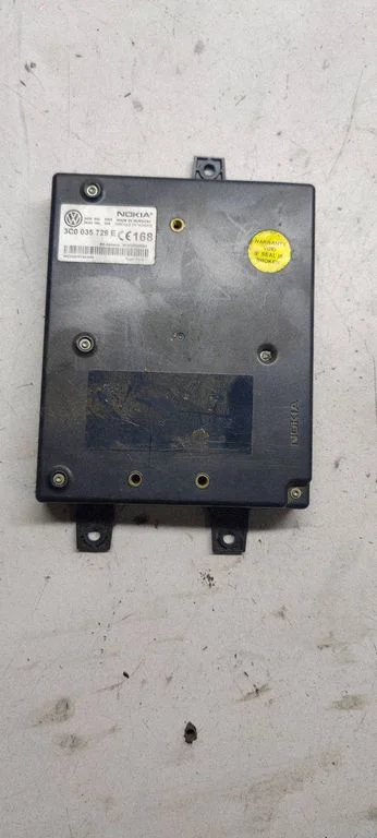 Phone control unit/module – Volkswagen Passat B6 (2005-2010)