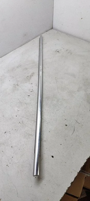 Front door glass trim molding 3c4837475