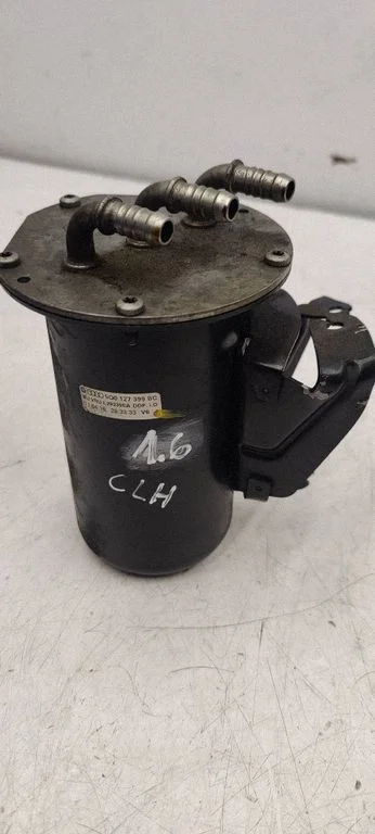 Fuel filter housing – Volkswagen Golf Plus (2005-2013)