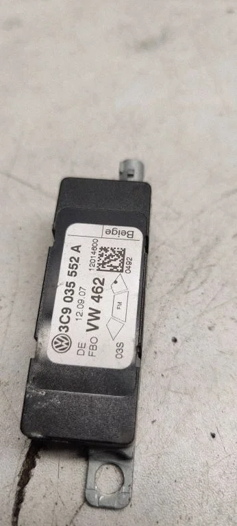 Antenna control unit 3C9035552A