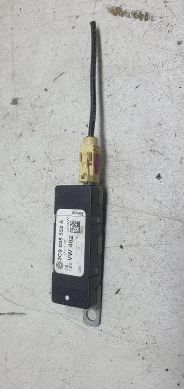 Antenna control unit – Volkswagen Passat B6 (2005-2010)