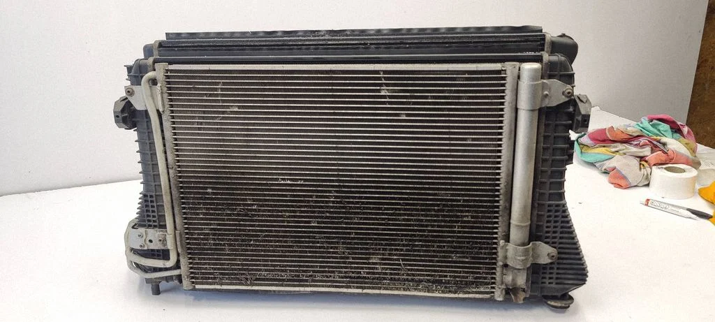 Radiatoru komplekts 1K0121251N