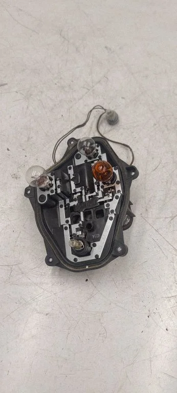 Tail light bulb cover holder 18477102