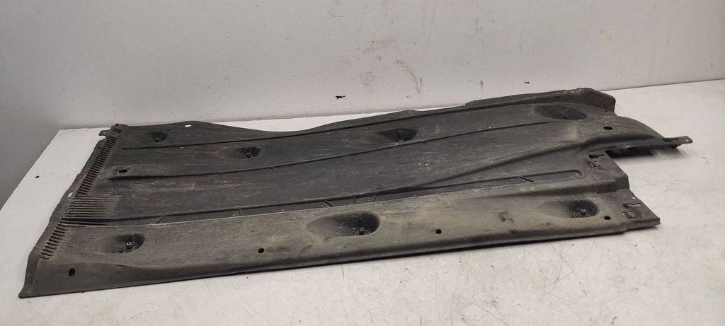 Side bottom protection 5Q0825201L