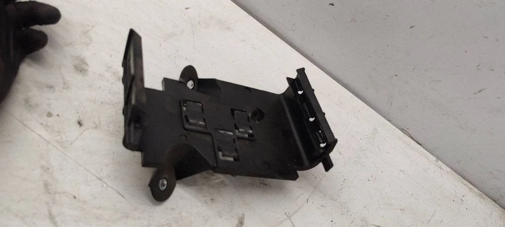 Engine control unit holder – Volkswagen Passat CC (2008-2016)