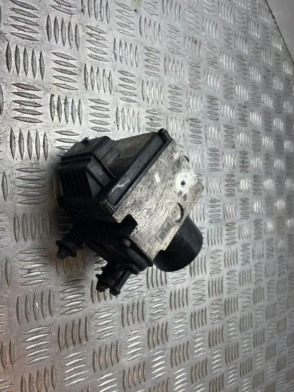 ABS bloks – Volkswagen Passat B6 (2005-2010)