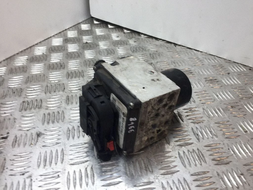 ABS-plokk 3C0614109J