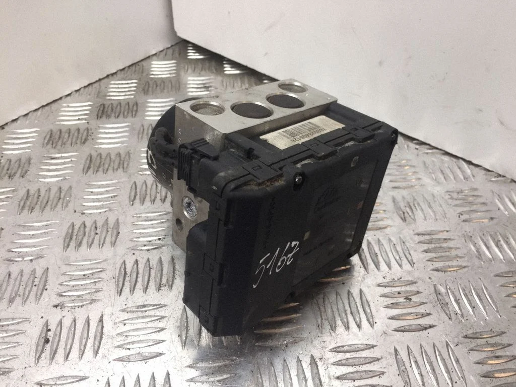 ABS block – Volkswagen Golf IV (1998-2005)