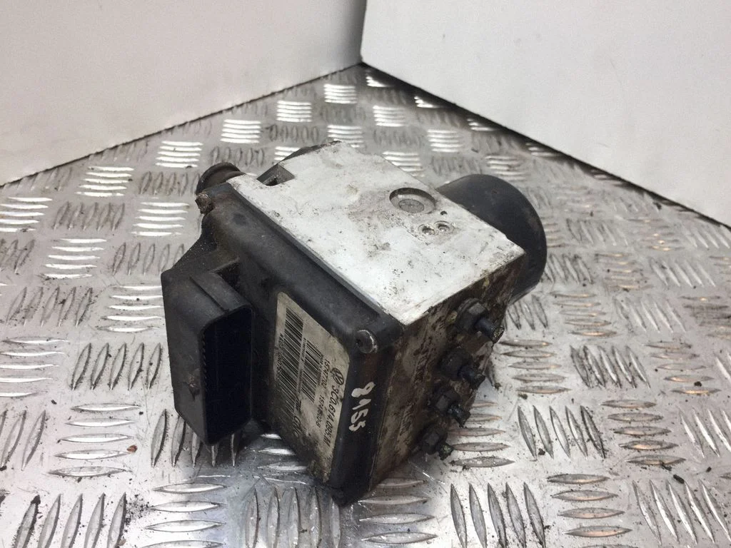 ABS block – Volkswagen Passat B6 (2005-2010)