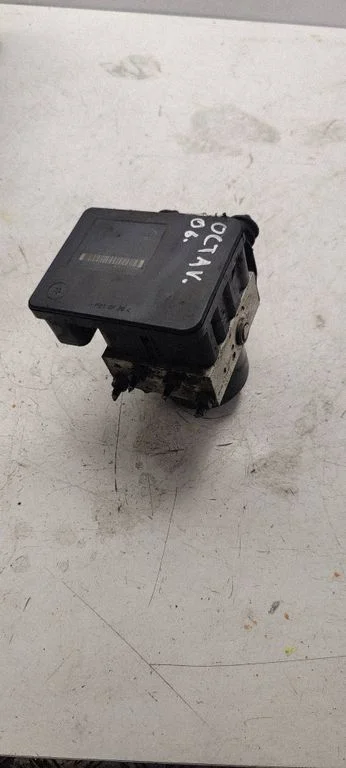 ABS block 1K0907379AA