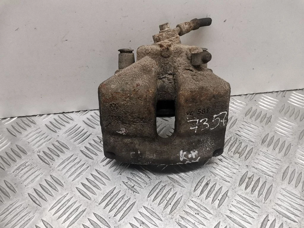 Front brake caliper – Volkswagen Caddy (2004-2010)