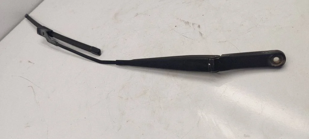 Front wiper blade arm 1Q1955410