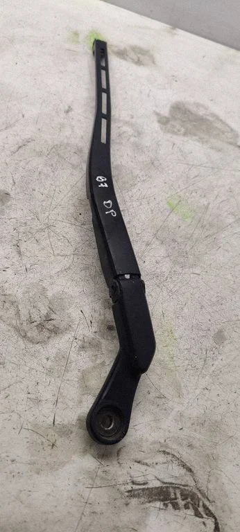 Front wiper blade arm 8E1955408C