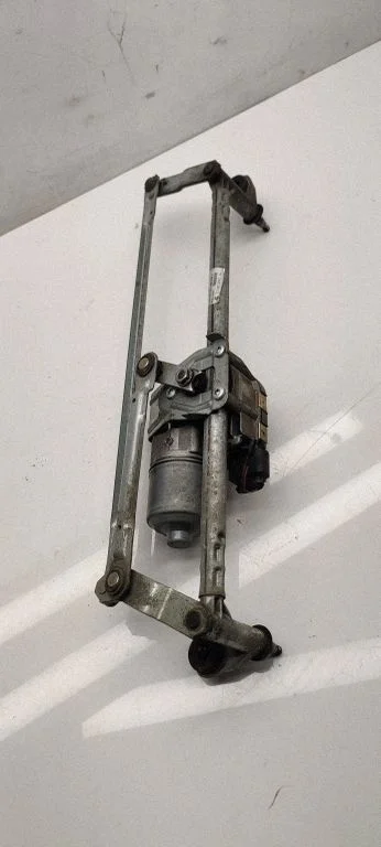 Front wiper linkage and motor – Skoda Octavia Mk2 (1Z) (2004-2013)