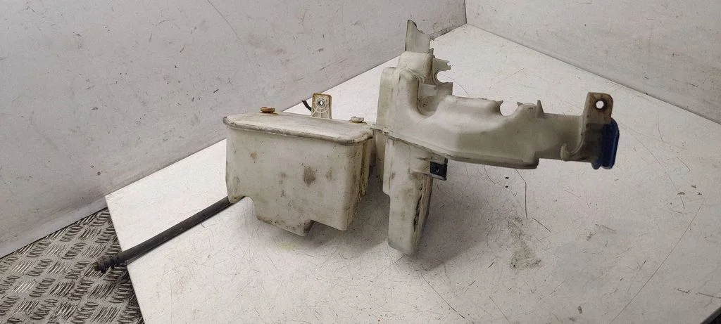 Windshield washer fluid reservoir/tank 3C0955453E