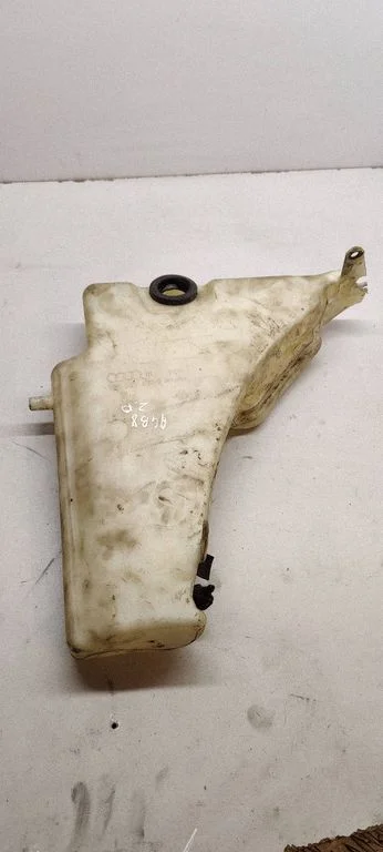 Windshield washer fluid reservoir/tank – Audi A4 Allroad B8 (2008-2016)