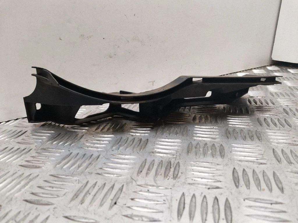 Headlight/headlamp mounting bracket 3C0807890