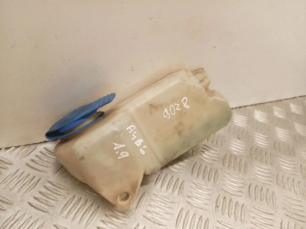 Windshield washer fluid reservoir/tank 8E0955453K