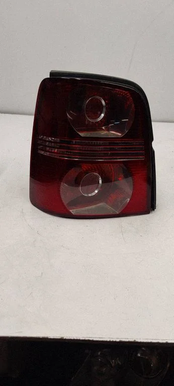 Lampa tylna w błotniku 1T0945095J