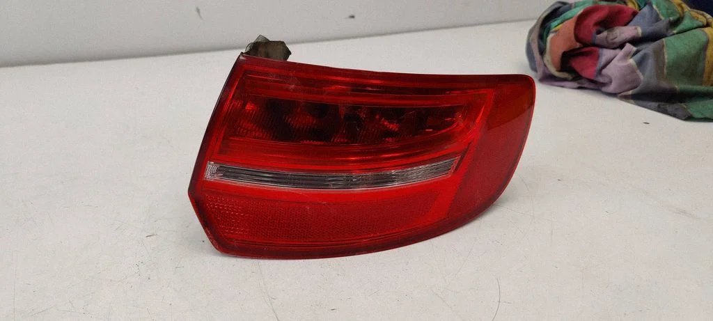 Rear/tail lights 8P4945096A
