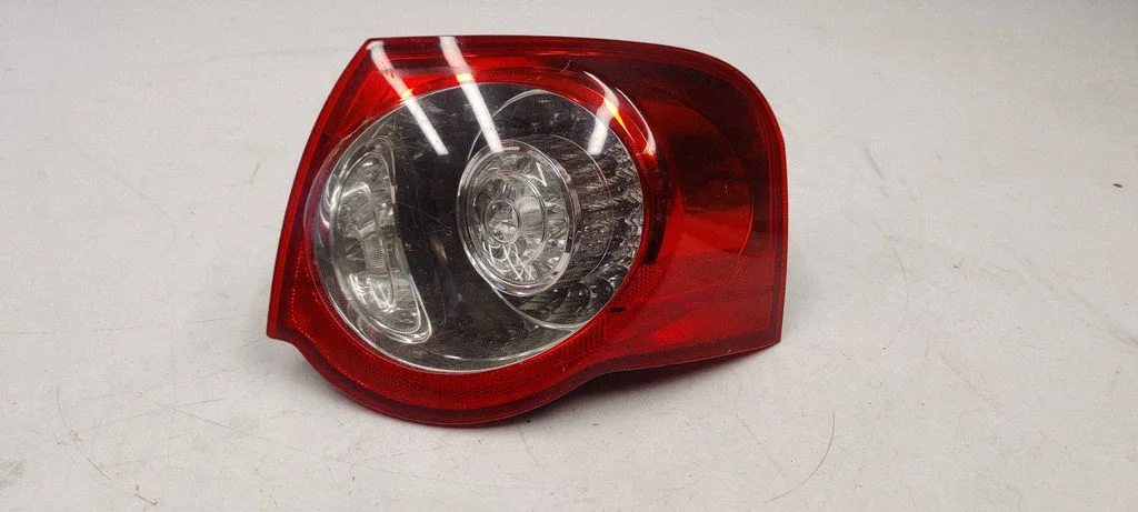 Rear/tail lights 3C9945096N