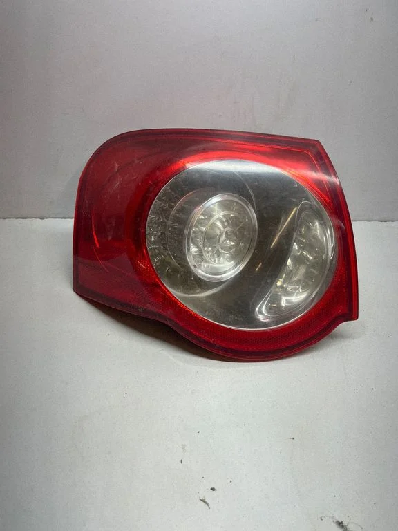 Rear/tail lights 3C9945095C